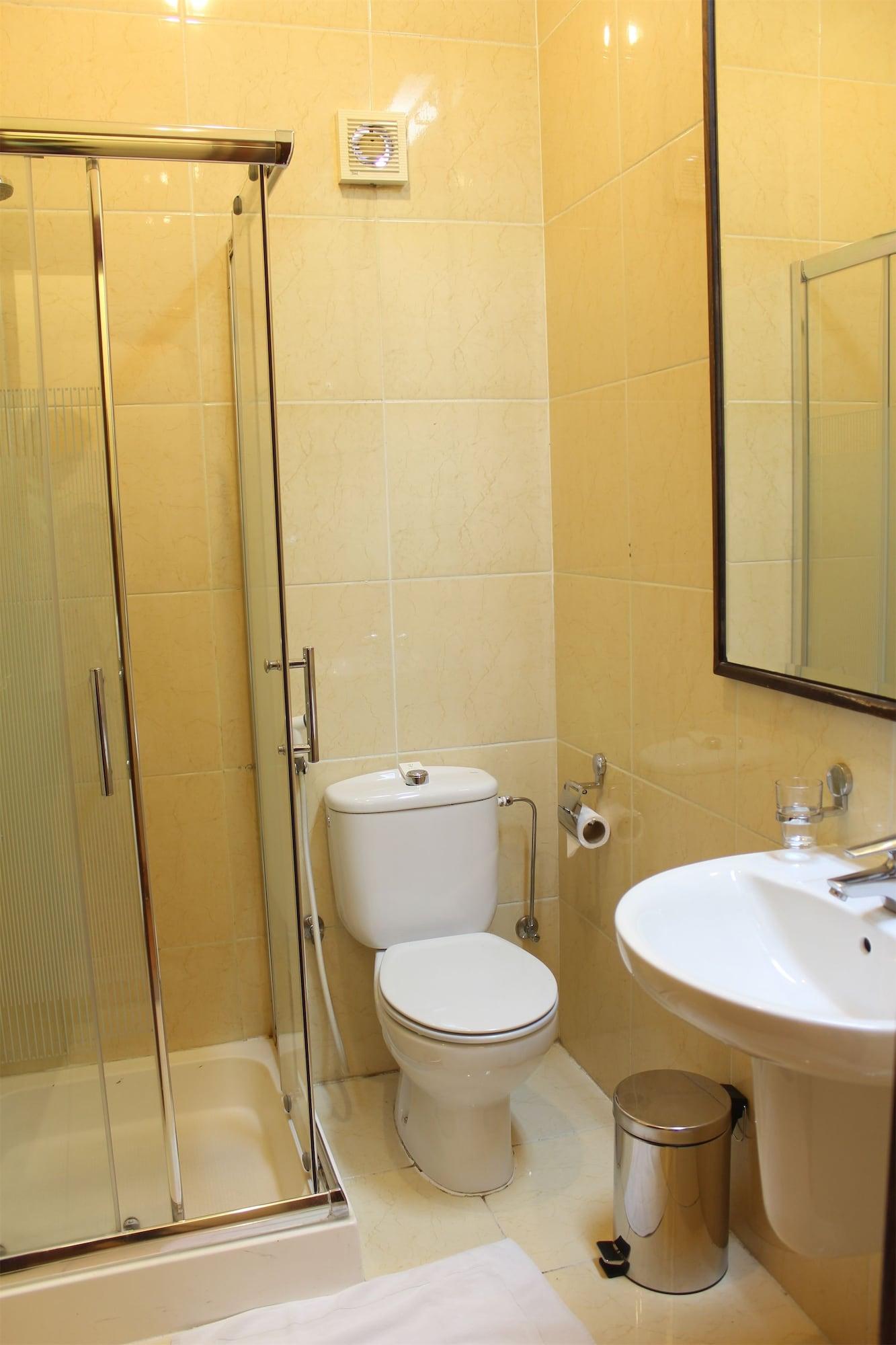 Le Royal Express Salmiya Hotel Exterior photo