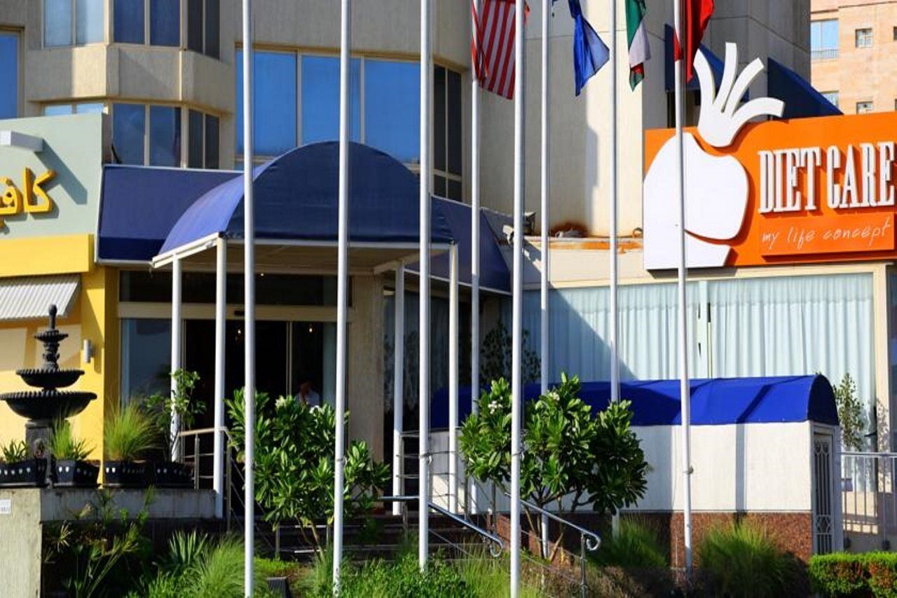 Le Royal Express Salmiya Hotel Exterior photo